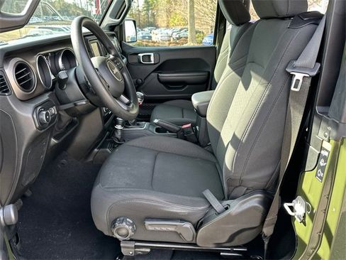 Used 2020 Jeep Wrangler Sport image 9