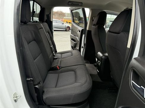 Used 2016 Chevrolet Colorado LT w/ LT Convenience Package AWD/4WD image 18