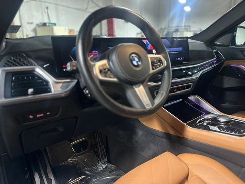 Used 2024 BMW X6 xDrive40i w/ Premium Package AWD/4WD image 9