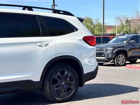 Used 2023 Subaru Ascent Onyx Edition Limited AWD/4WD image 9