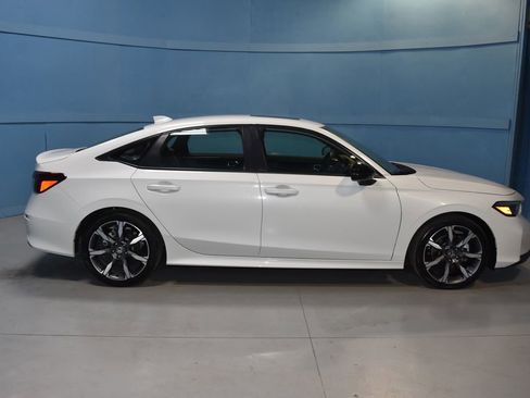 Used 2025 Honda Civic Sport Touring image 23