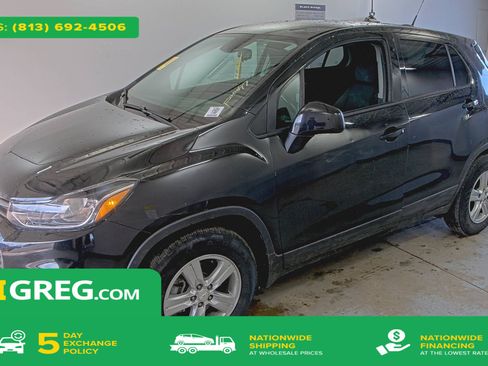 Used 2021 Chevrolet Trax LS w/ Tint and Cruise Package image 1