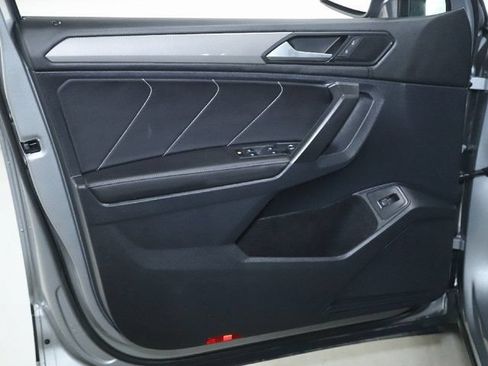 Certified 2022 Volkswagen Tiguan SE AWD/4WD image 16