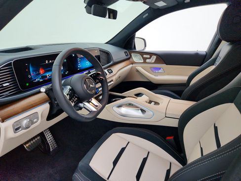 New 2026 Mercedes-Benz GLS 63 AMG 4MATIC image 16