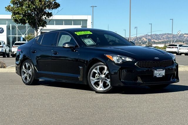 Used 2020 Kia Stinger GT-Line RWD image 2
