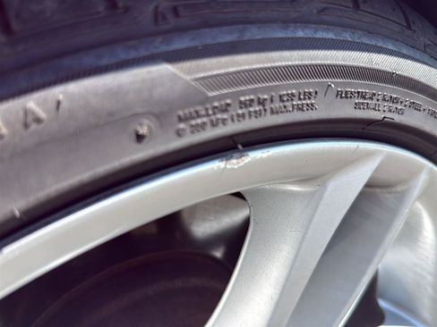 Used 2010 BMW 135i Convertible RWD image 15