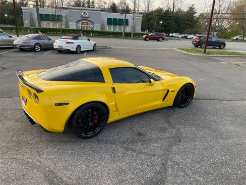 Used 2006 Chevrolet Corvette Z06 w/ Preferred Equipment Group RWD image 29