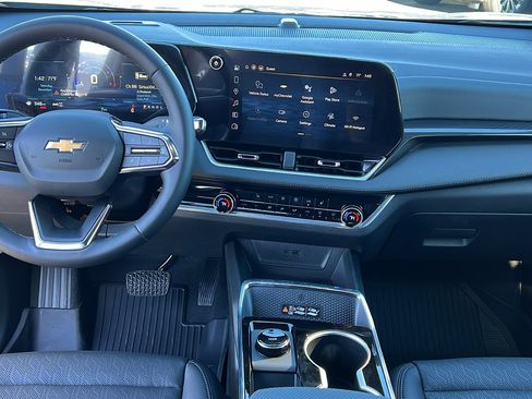 New 2026 Chevrolet Equinox LT w/ Convenience Package II image 15