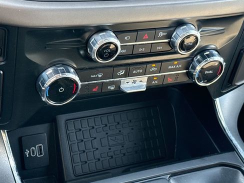 Certified 2025 Ford F150 XLT w/ Equipment Group 303A High image 22