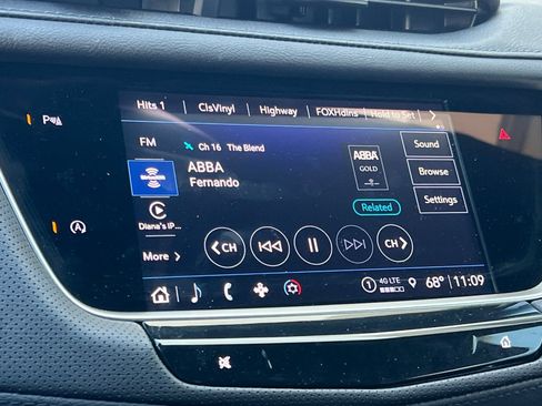 Used 2025 Cadillac XT5 Luxury w/ LPO, Floor Liner Package FWD image 26