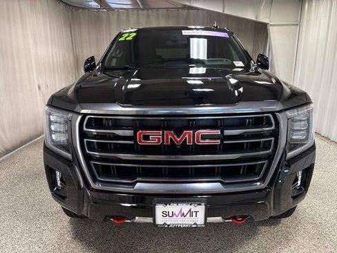 Used 2022 GMC Yukon AT4 w/ Technology Package AWD/4WD image 8