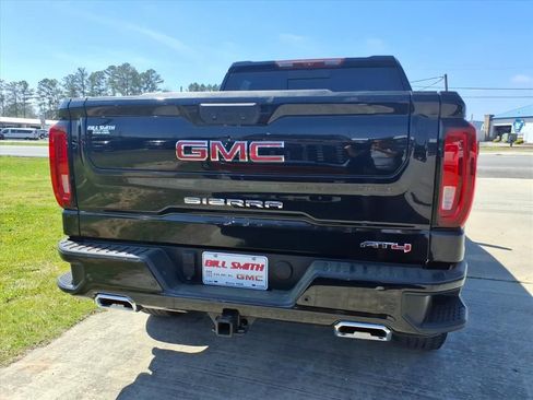 Used 2025 GMC Sierra 1500 AT4 w/ AT4 Premium Package image 6