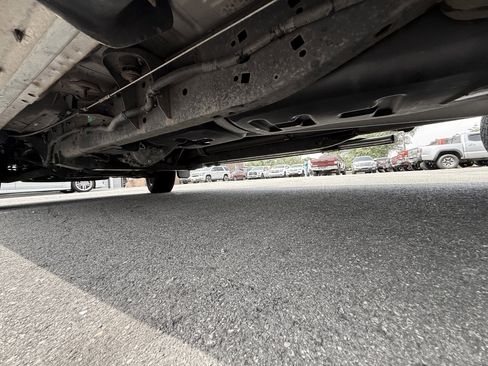 Used 2010 Ford F150 Lariat AWD/4WD image 39