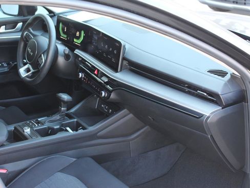 Used 2025 Kia K5 LXS image 14