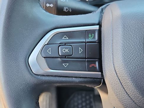 Used 2024 Jeep Compass Latitude w/ Convenience Group image 24