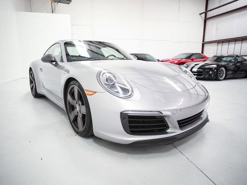 Used 2018 Porsche 911 Carrera T image 13