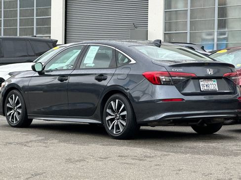 Used 2023 Honda Civic EX image 6