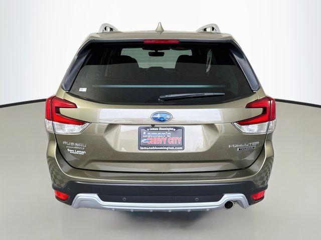 Used 2023 Subaru Forester Touring AWD/4WD image 6