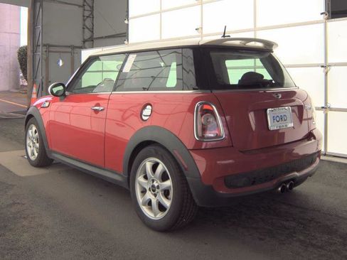 Used 2010 MINI Cooper S w/ Premium Pkg image 5