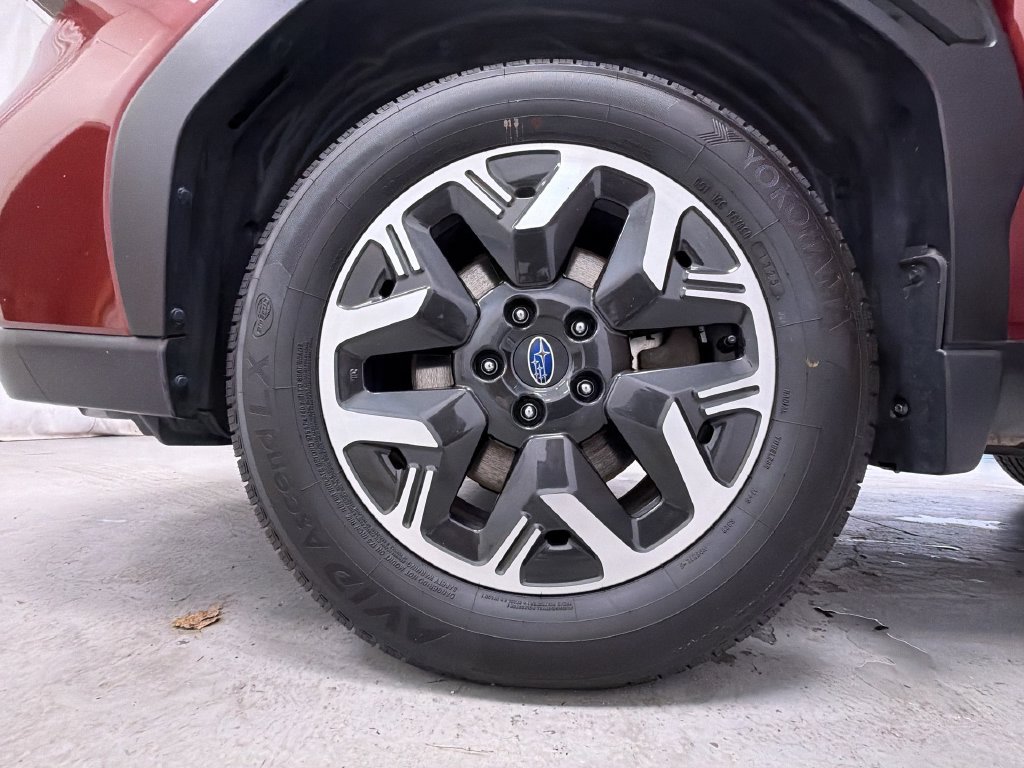 Used 2025 Subaru Forester Premium AWD/4WD image 14