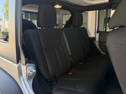 Used 2016 Jeep Wrangler Unlimited Sport w/ Quick Order Package 24S image 31