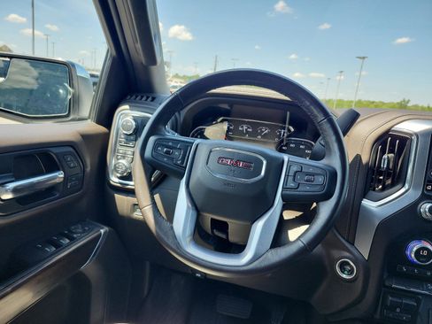 Used 2022 GMC Sierra 1500 SLT AWD/4WD image 15