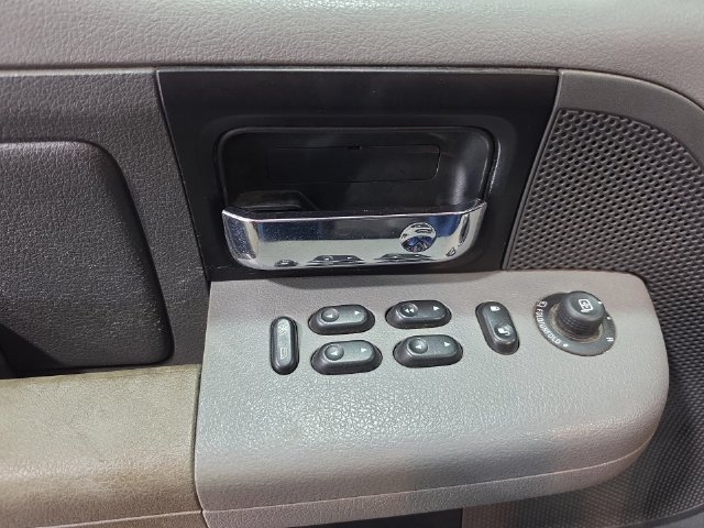 Used 2006 Ford F150 XLT AWD/4WD image 14