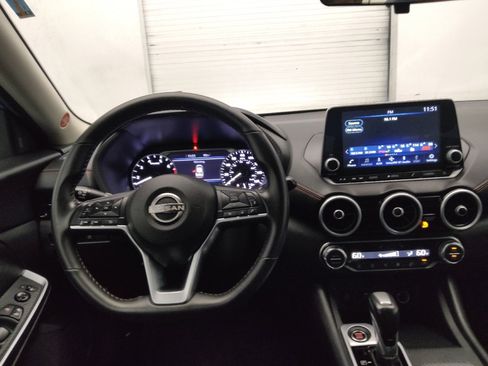 Used 2025 Nissan Sentra SR FWD image 22