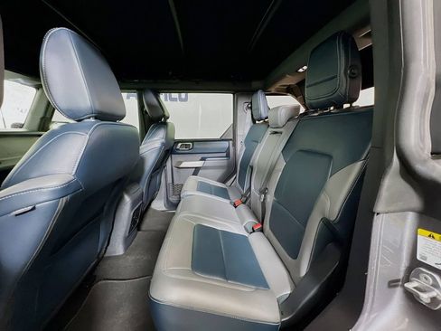 Certified 2022 Ford Bronco Outer Banks w/ Sasquatch Package image 27