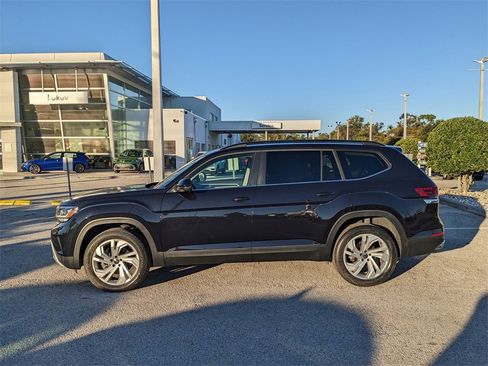 Certified 2022 Volkswagen Atlas SE image 5