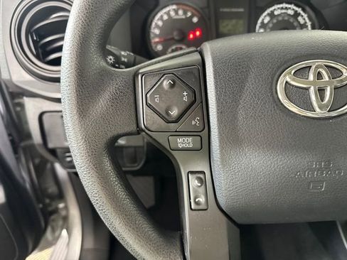 Used 2017 Toyota Tacoma 2WD Double Cab image 15