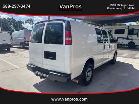 Used 2012 Chevrolet Express 2500 image 5