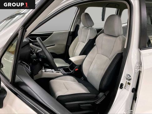 Certified 2023 Subaru Forester AWD/4WD image 8