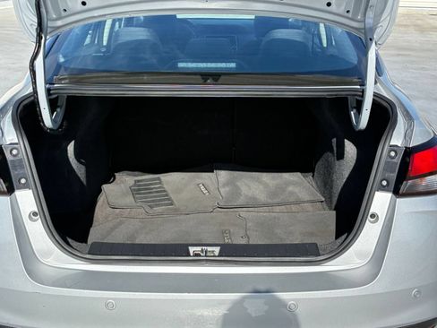 Used 2025 Nissan Versa SV FWD image 29