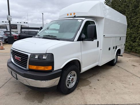 New 2025 GMC Savana 3500 w/ Power Convenience Package image 6