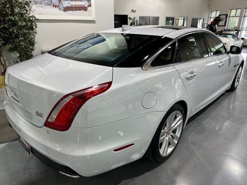Used 2016 Jaguar XJ L Portfolio AWD/4WD image 2