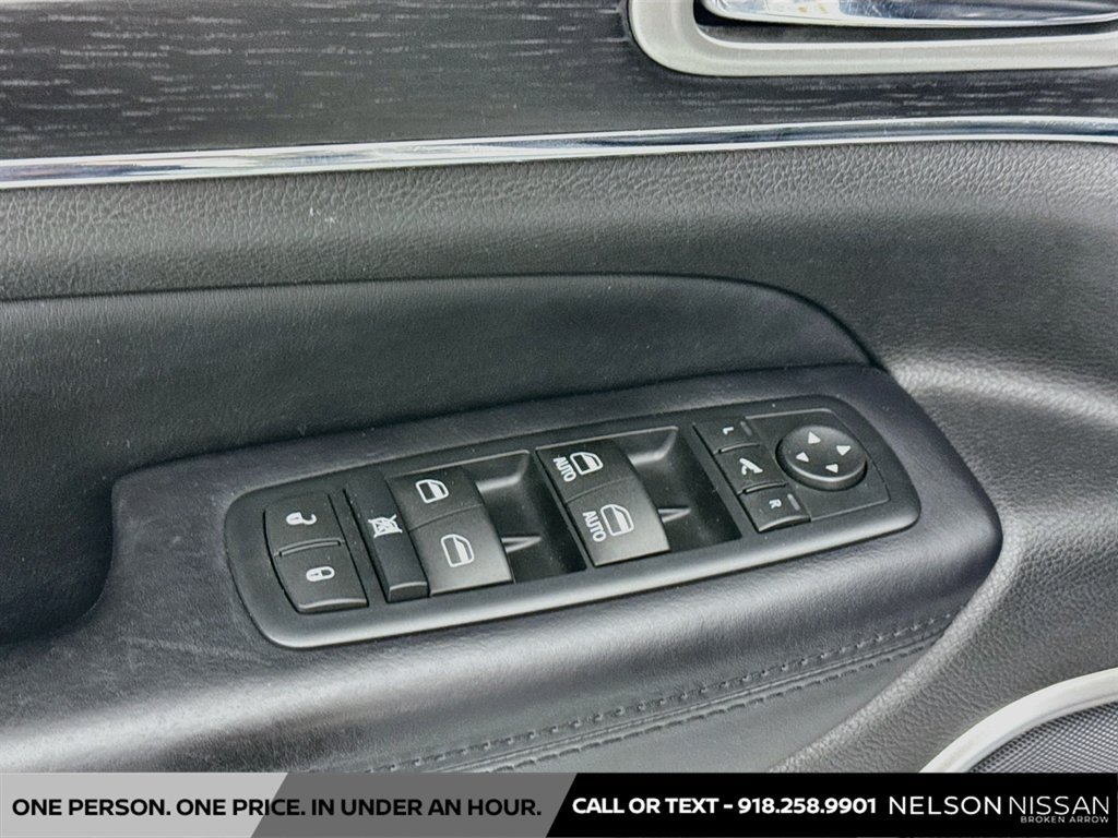 Used 2017 Jeep Grand Cherokee Summit AWD/4WD image 18