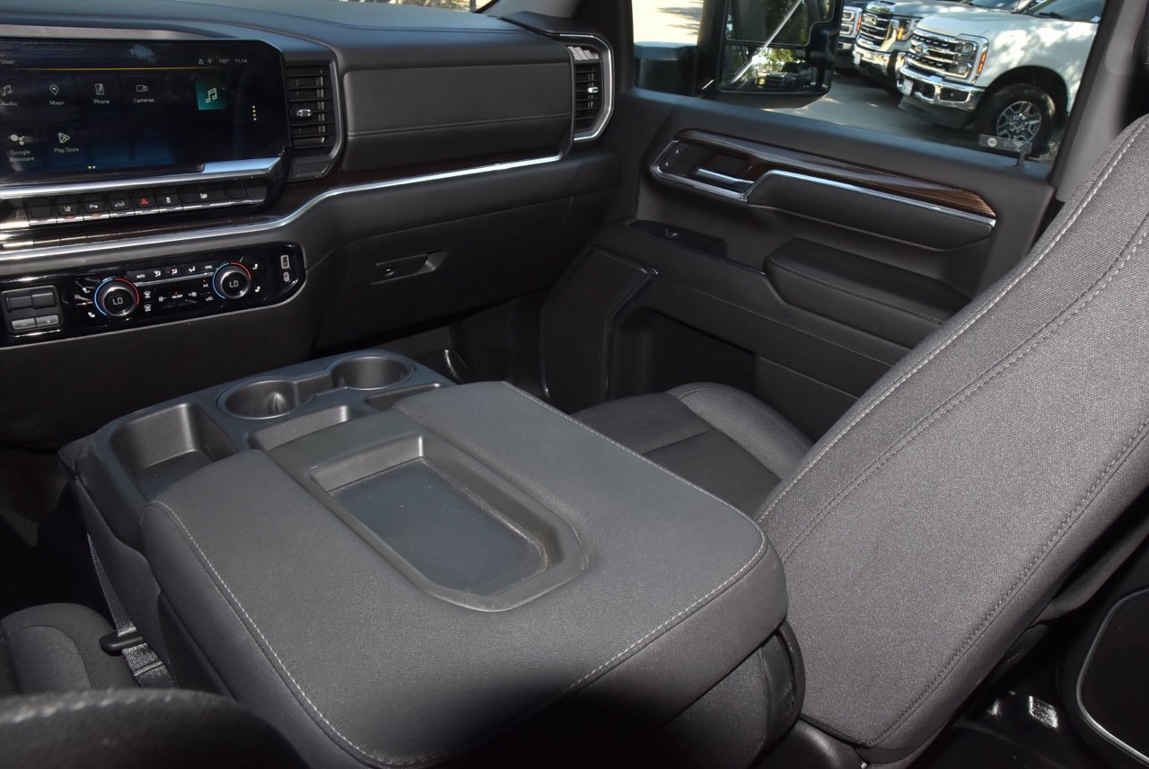 Used 2024 Chevrolet Silverado 2500 LT w/ Texas Edition RWD image 17