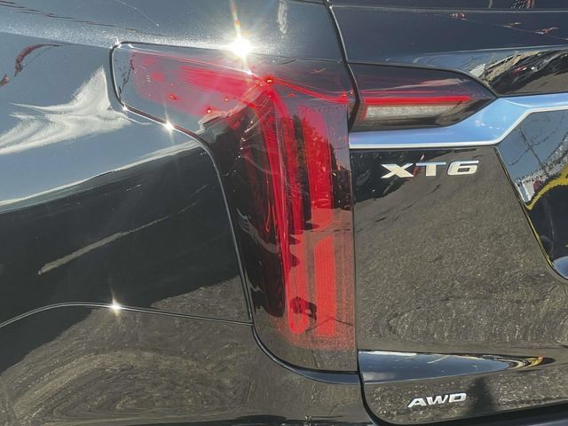 Certified 2024 Cadillac XT6 Luxury w/ LPO, Floor Liner Package AWD/4WD image 11