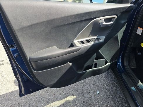 Used 2018 Kia Niro LX FWD image 14