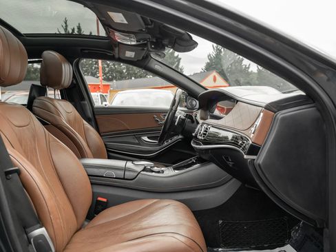 Used 2019 Mercedes-Benz Maybach S 560 4MATIC image 28