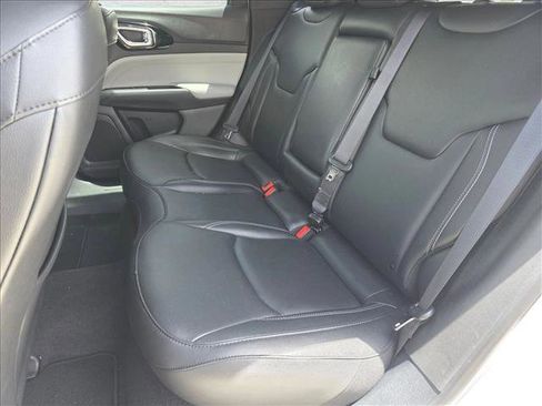 Used 2025 Jeep Compass Limited AWD/4WD image 13