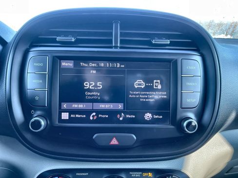 Certified 2022 Kia Soul LX w/ Technology Package image 13