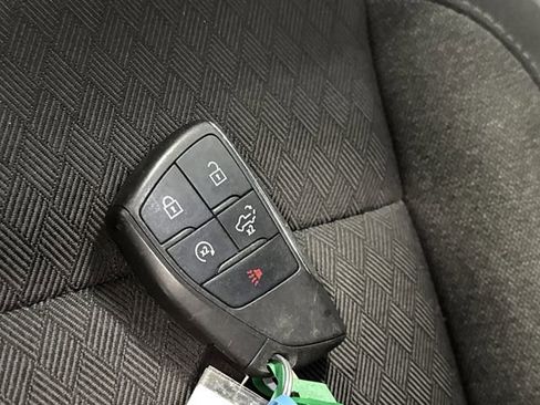 Used 2024 Chevrolet Silverado 2500 LT w/ Convenience Package image 27