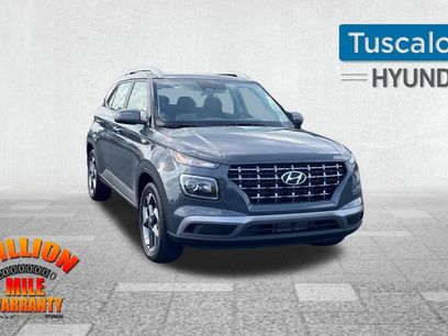 New 2025 Hyundai Venue SEL