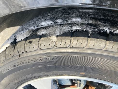 Used 2021 Nissan Sentra SV image 38