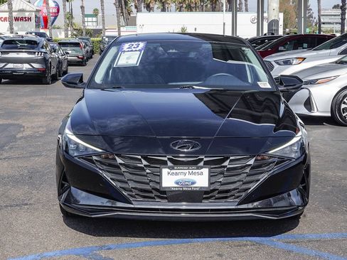 Used 2023 Hyundai Elantra Limited FWD image 3