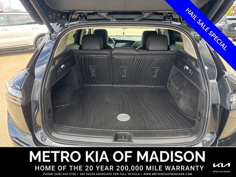 Used 2023 Buick Envision Avenir AWD/4WD image 27