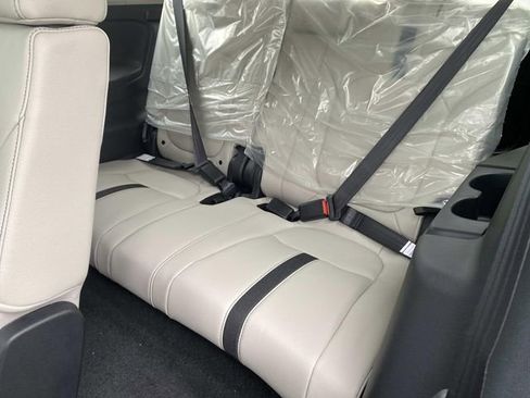New 2026 Honda Pilot EX-L image 8