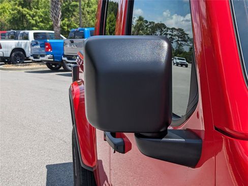 New 2025 Jeep Gladiator Sport image 11